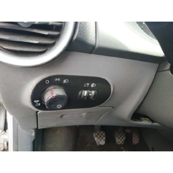 seat ibiza (6l1) del año 2006