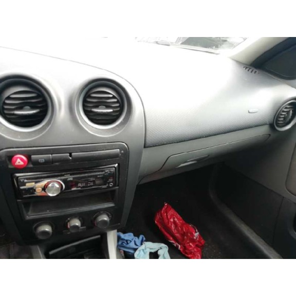 seat ibiza (6l1) del año 2006