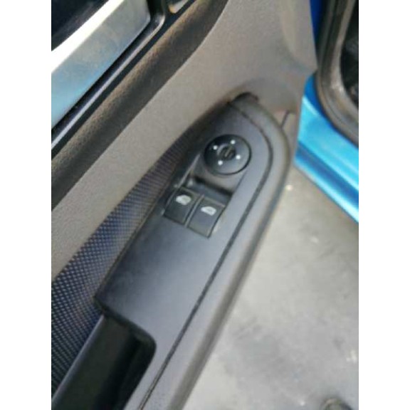 ford focus berlina (cap) del año 2005