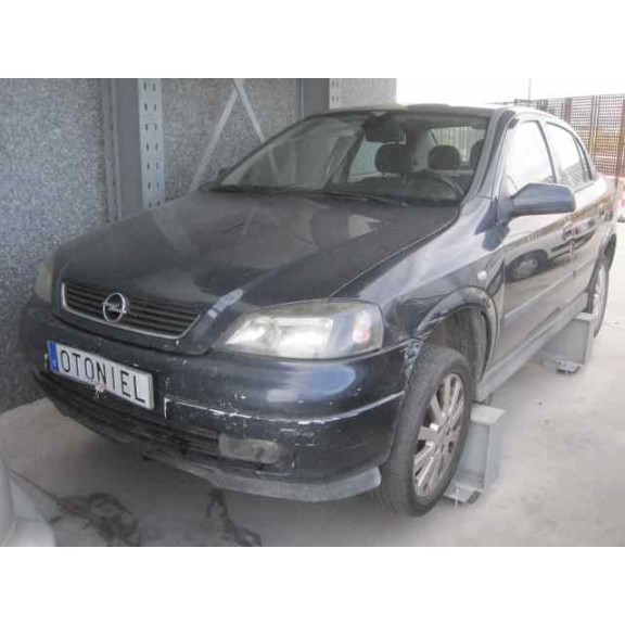 opel astra g berlina del año 2002