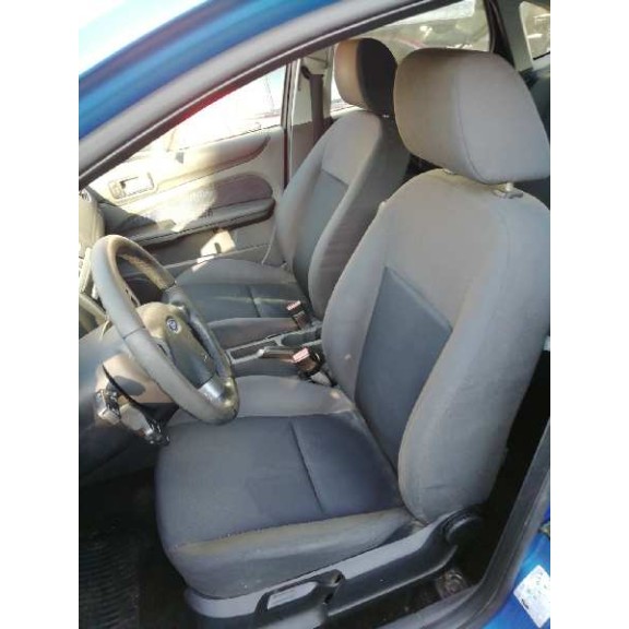 ford focus berlina (cap) del año 2005