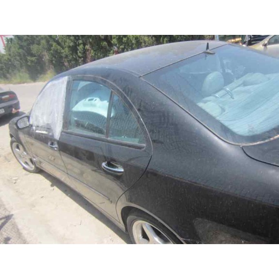 mercedes-benz clase e (w211) berlina del año 2005