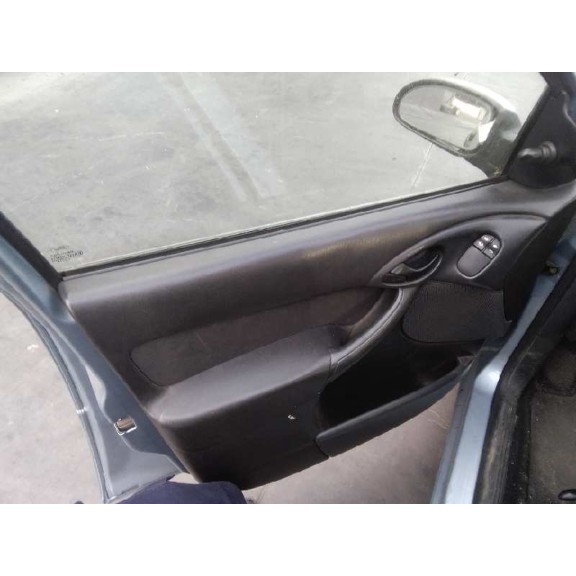 ford focus turnier (cak) del año 2004