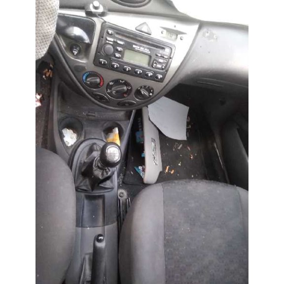 ford focus turnier (cak) del año 2004