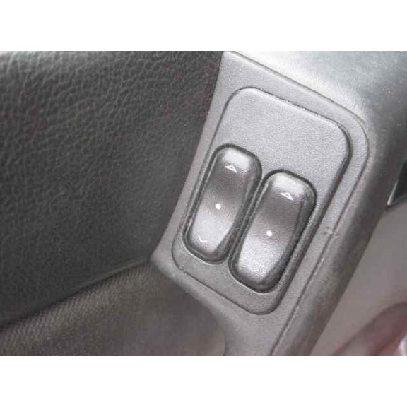 opel astra g berlina del año 2002