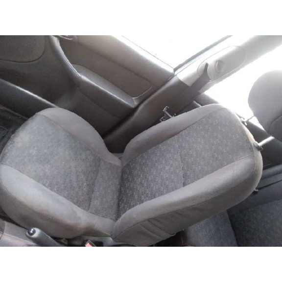 ford focus turnier (cak) del año 2004