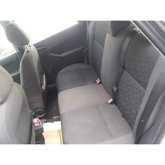 ford focus turnier (cak) del año 2004