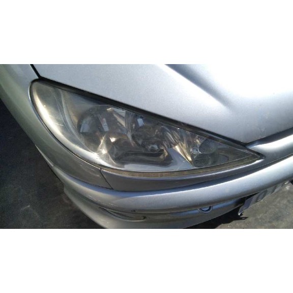 peugeot 206 berlina del año 2004