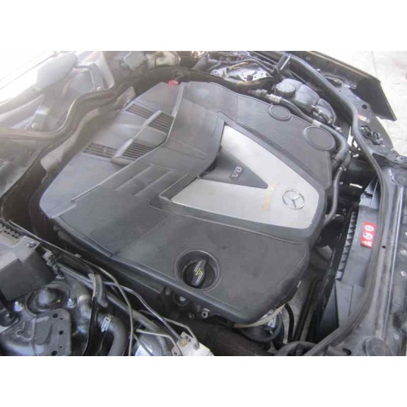 mercedes-benz clase e (w211) berlina del año 2005