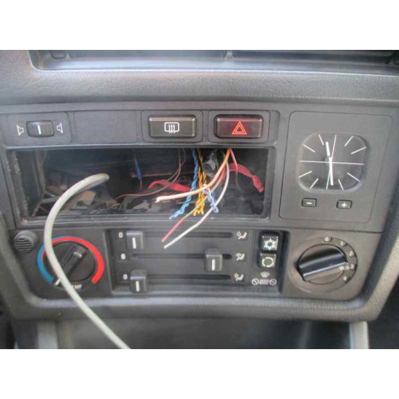 bmw serie 3 berlina (e30) del año 1990