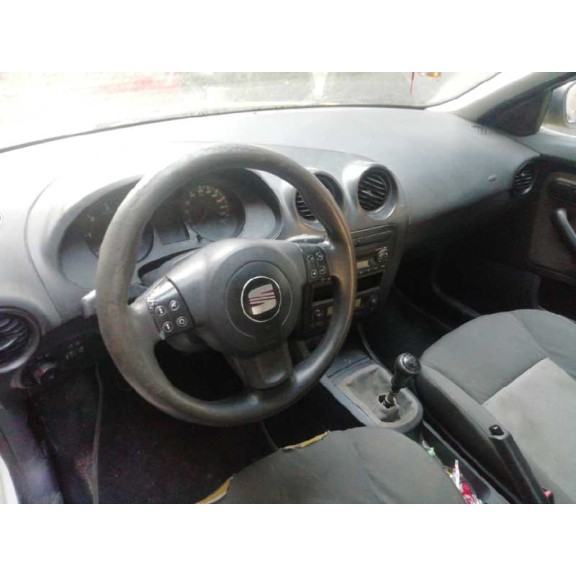 seat ibiza (6l1) del año 2005
