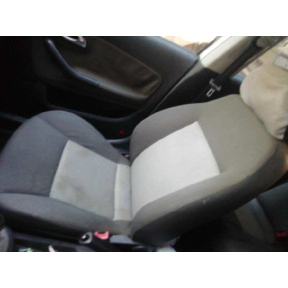 seat ibiza (6l1) del año 2005