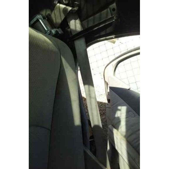 mercedes-benz clase e (w211) berlina del año 2005