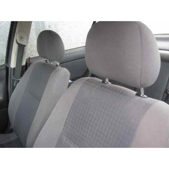 opel astra g berlina del año 2002