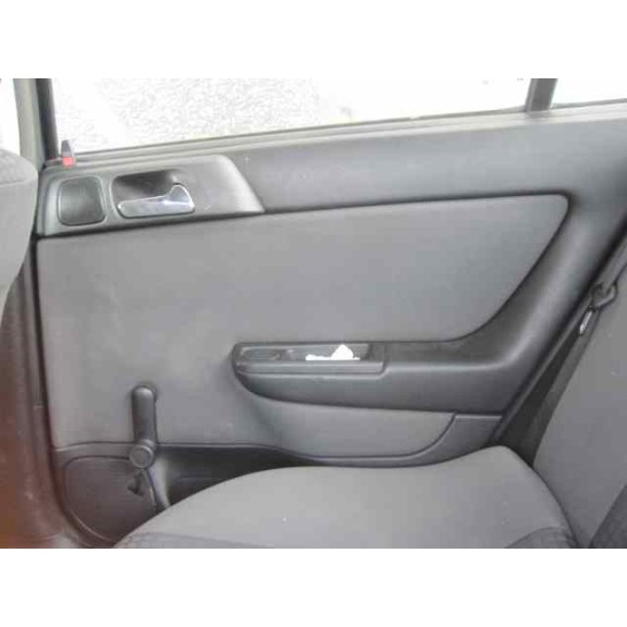 opel astra g berlina del año 2002