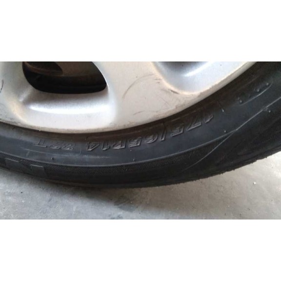 peugeot 206 berlina del año 2004