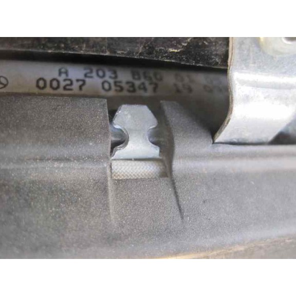 mercedes-benz clase e (w211) berlina del año 2005