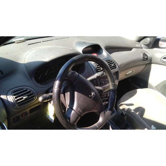 peugeot 206 berlina del año 2004