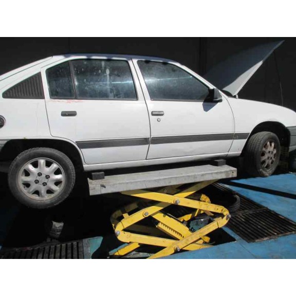 opel kadett d del año 1990