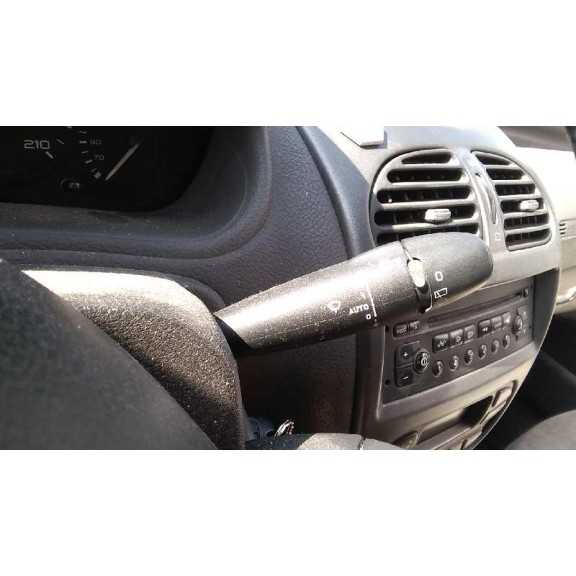 peugeot 206 berlina del año 2004