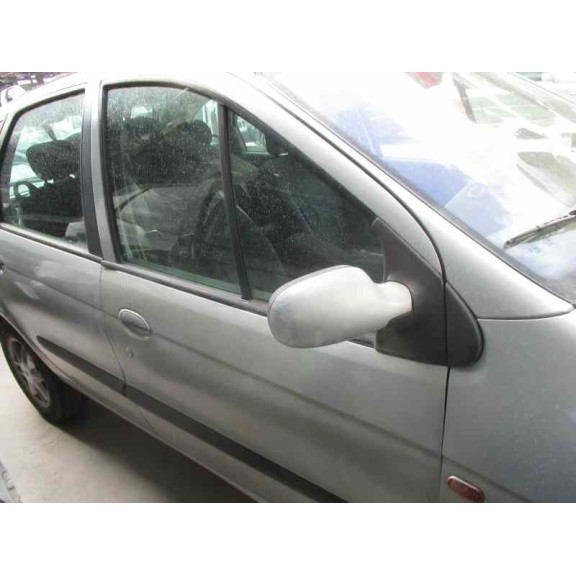 renault scenic (ja..) del año 2001