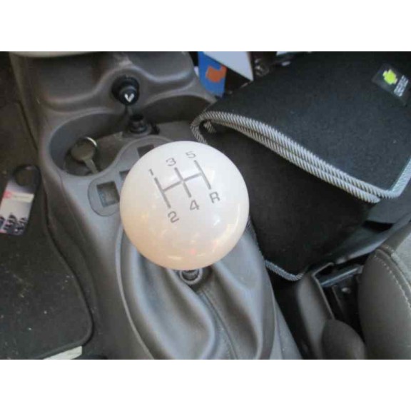 chrysler pt cruiser (pt) del año 2001