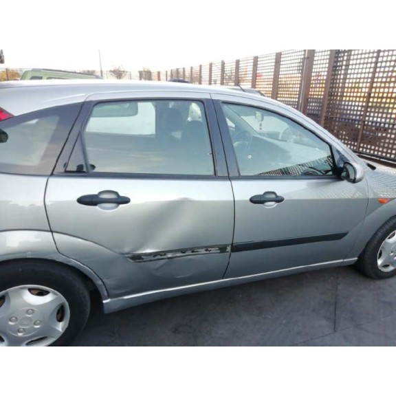 ford focus berlina (cak) del año 2004