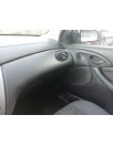 ford focus berlina (cak) del año 2004