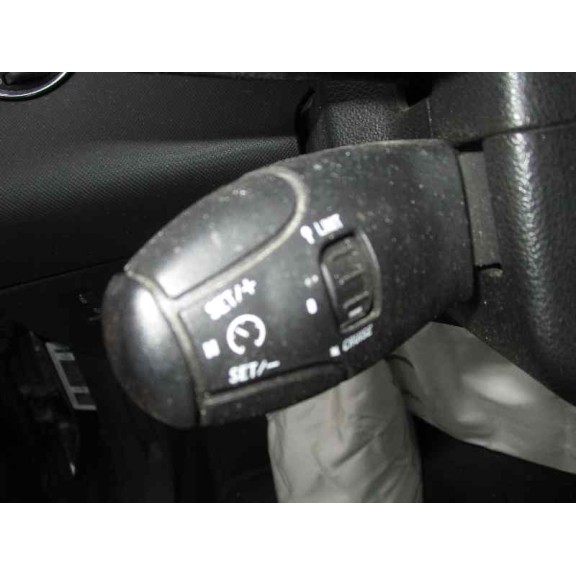 peugeot 308 del año 2008