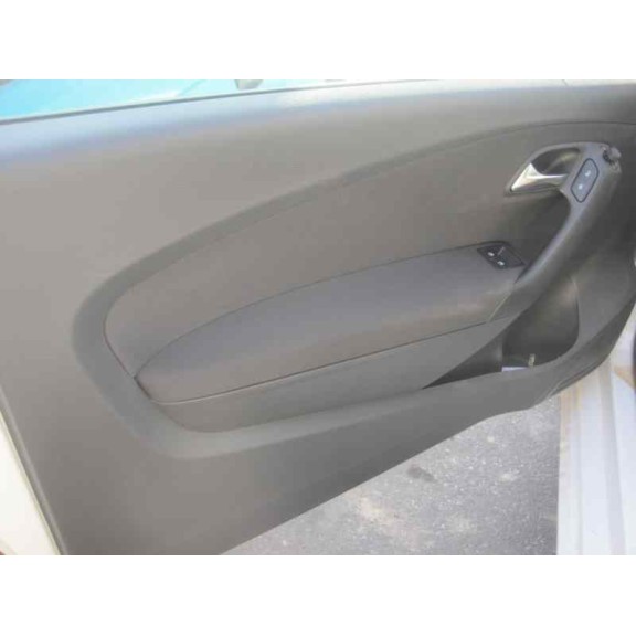 volkswagen polo (6r1) del año 2013