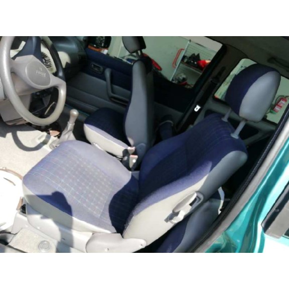 fiat punto berlina (176) del año 1996