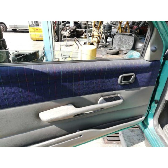 fiat punto berlina (176) del año 1996