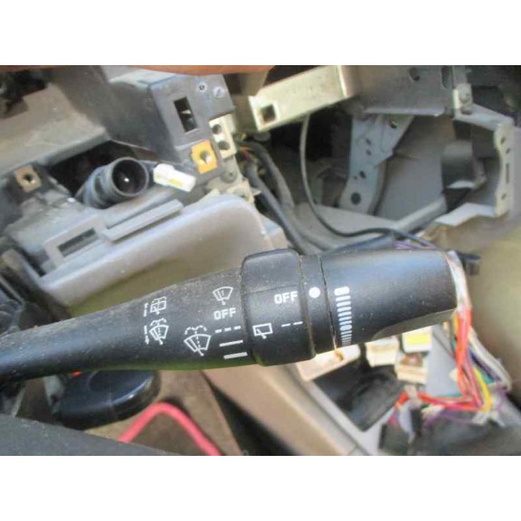 nissan primera berlina (p11) del año 2002