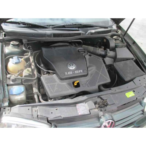 volkswagen golf iv berlina (1j1) del año 1998