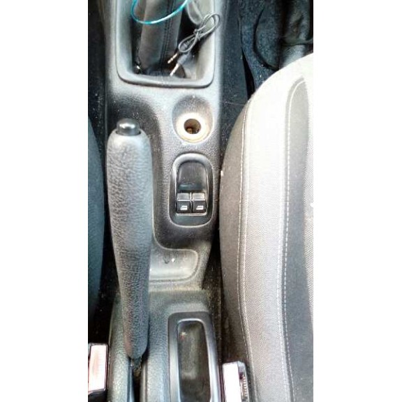 peugeot 206 berlina del año 2006