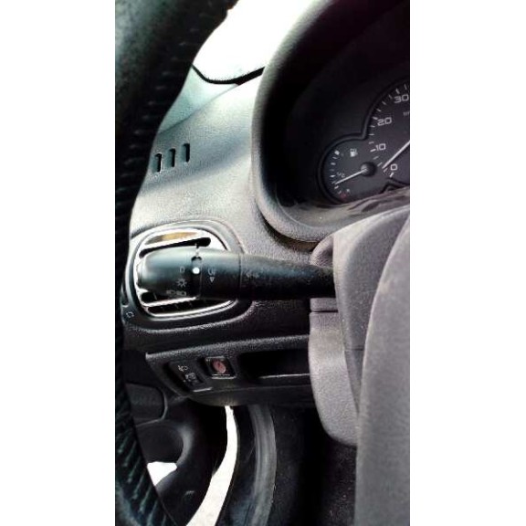 peugeot 206 berlina del año 2006