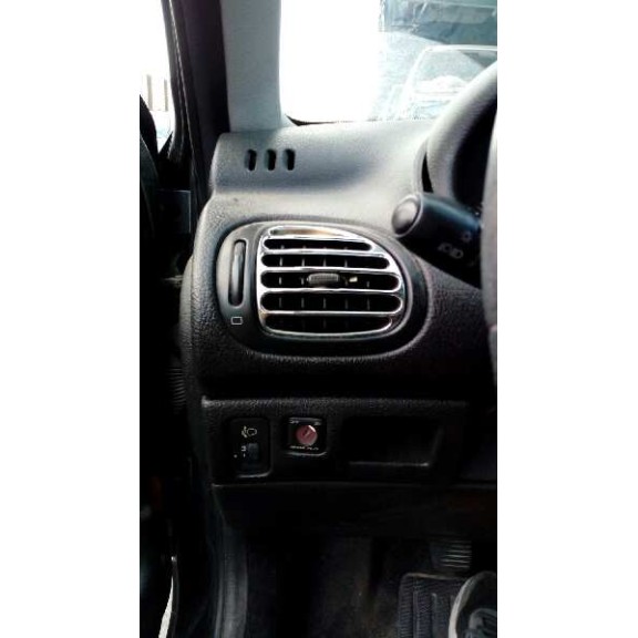 peugeot 206 berlina del año 2006