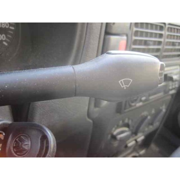 volkswagen polo berlina (6n1) del año 1998