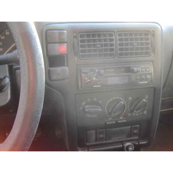 volkswagen polo berlina (6n1) del año 1998