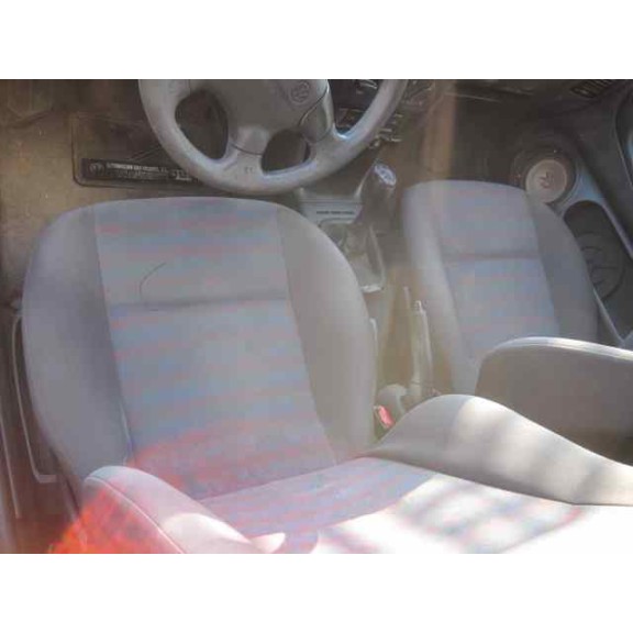 volkswagen polo berlina (6n1) del año 1998