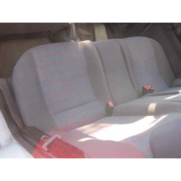 volkswagen polo berlina (6n1) del año 1998