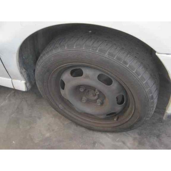 volkswagen polo berlina (6n1) del año 1998