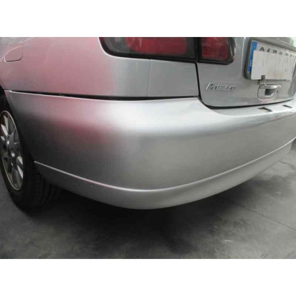 nissan primera berlina (p11) del año 2002