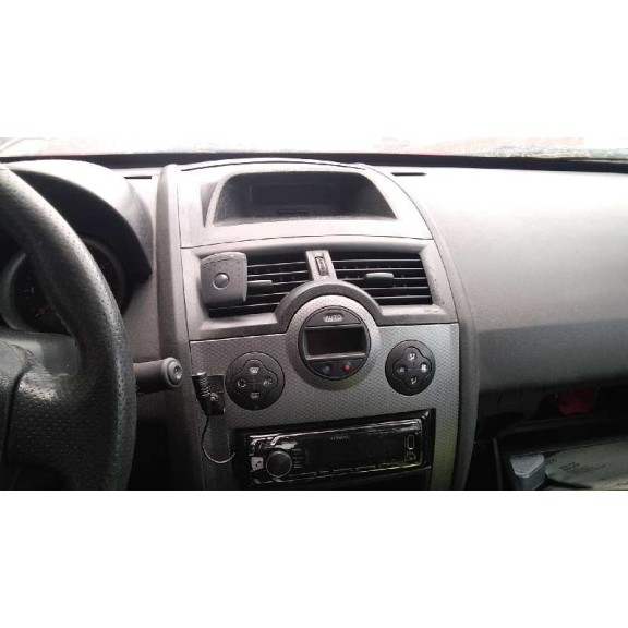 renault megane ii berlina 5p del año 2002