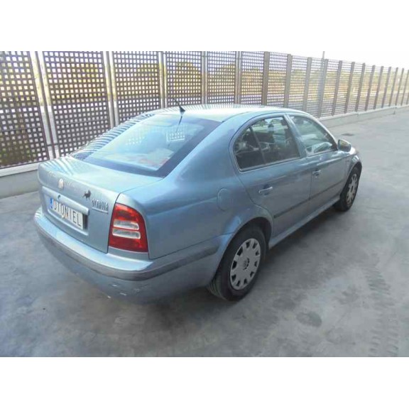 skoda octavia berlina (1u2) del año 2002