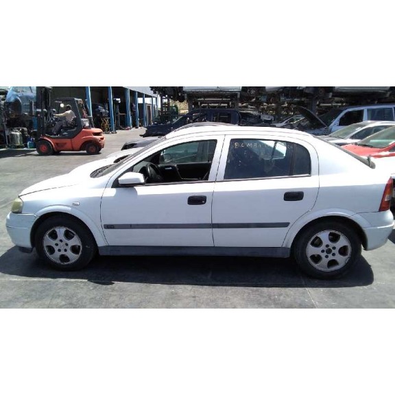 opel astra g berlina del año 1999
