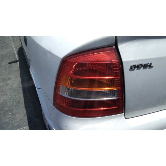 opel astra g berlina del año 1999