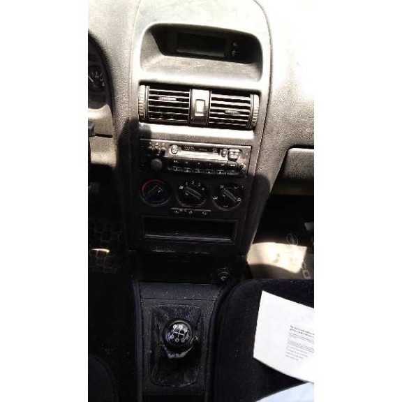 opel astra g berlina del año 1999