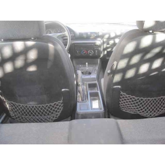 bmw serie 3 compacto (e36) del año 2000