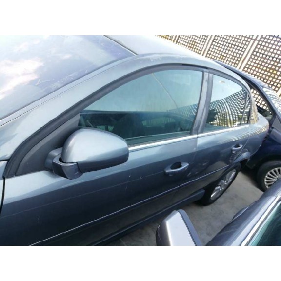 opel vectra c berlina del año 2003